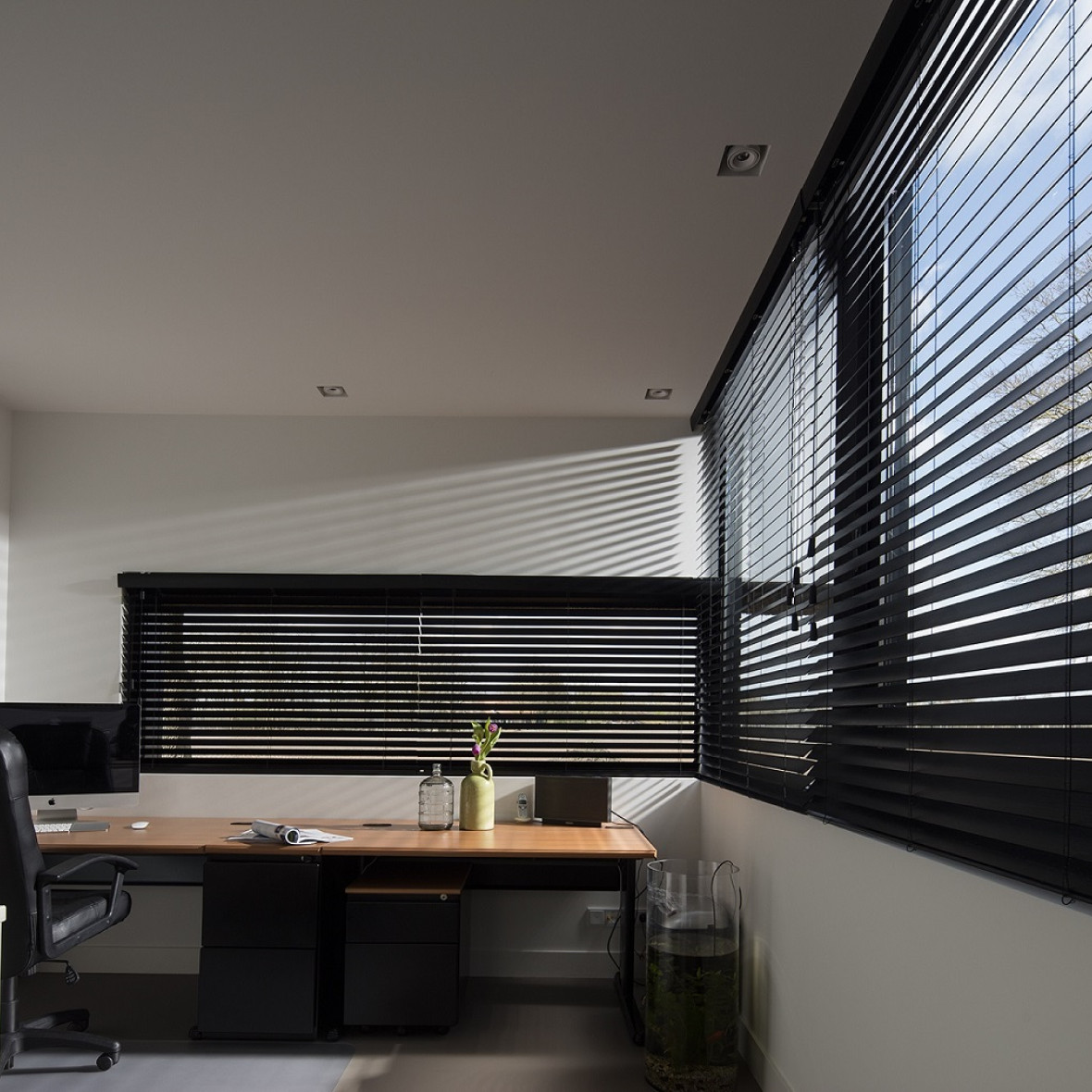 blinds zwart kantoor